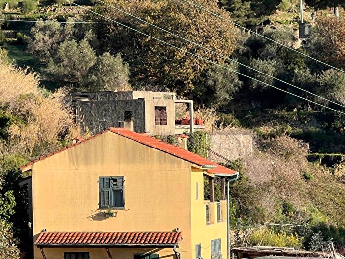 Casa con 5 locali in vendita in Via Cornice dei Due Golfi, Due Strade, Bordighera