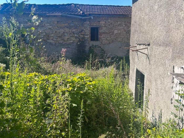 Casa quadrilocale in vendita in Via Chiesa Magliano, Magliano, Fivizzano