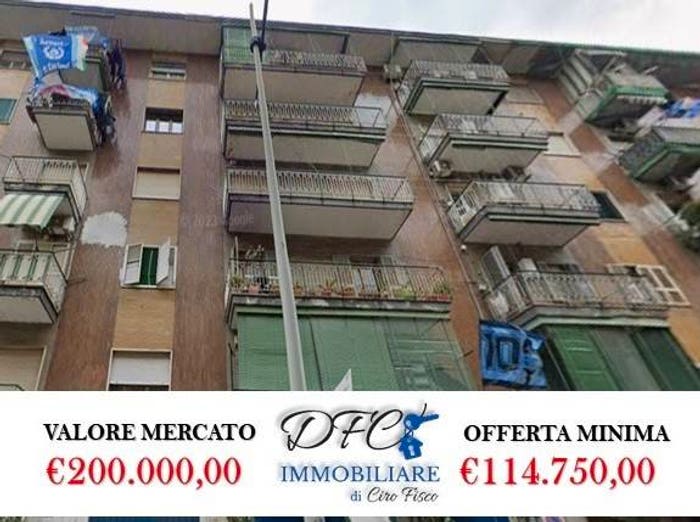 Appartamento quadrilocale in vendita in Viale Guglielmo Marconi, Casavatore