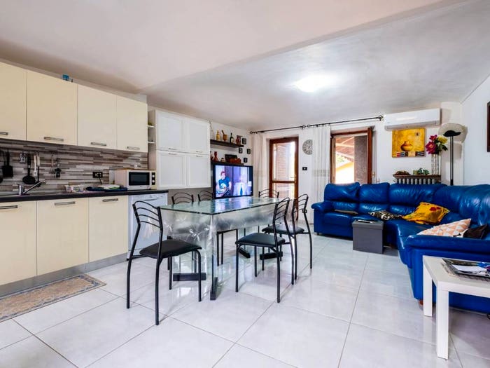 Casa con 5 locali in vendita in via Giuseppe Destefanis, Centro, Front