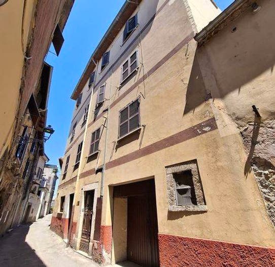 Appartamento quadrilocale in vendita in Via Antiche Terme, Centro, Ferentino