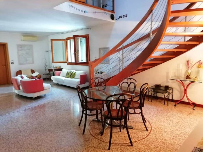 Casa con 6 locali in vendita in Centro, Legnago