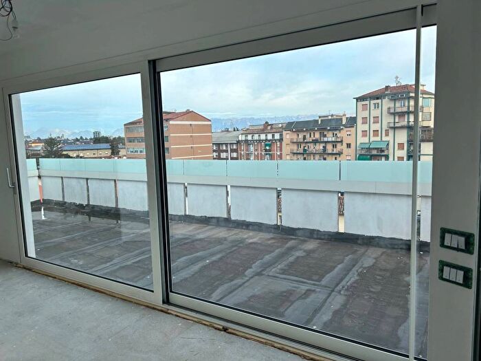 Casa con 6 locali in vendita in Via Giuseppe Parini, Viale Ungheria, Udine