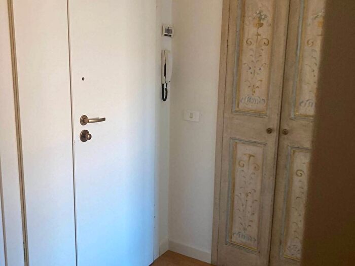 Appartamento quadrilocale in vendita in Via Vincenzo Monti, Piazzale Giosuè Carducci, Pesaro