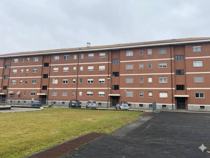 Appartamento quadrilocale in vendita in Via Michele Coppino, Centro, Orbassano