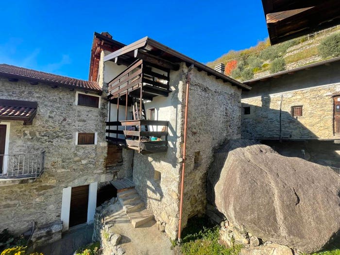 Casa bilocale in vendita in Via Mello, Centro, Traona
