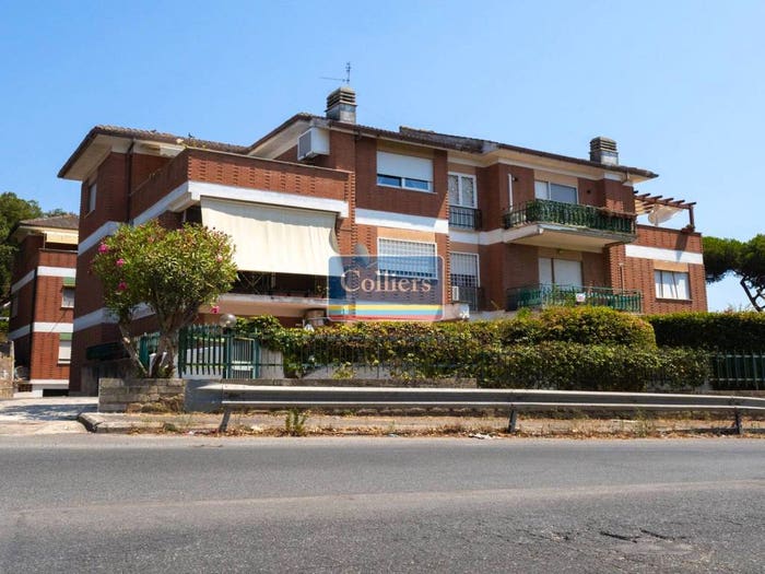 Appartamento quadrilocale in vendita in Via Ardeatina, Lido di Cincinnato Sirene, Anzio