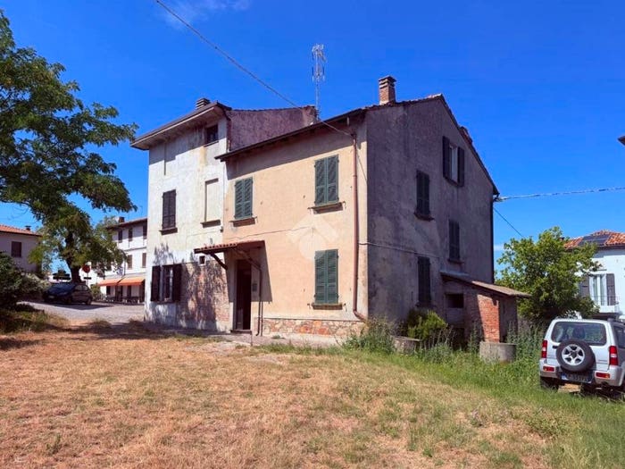 Casa con 5 locali in vendita in Frazione Cassinassa, Cassinassa, Castana