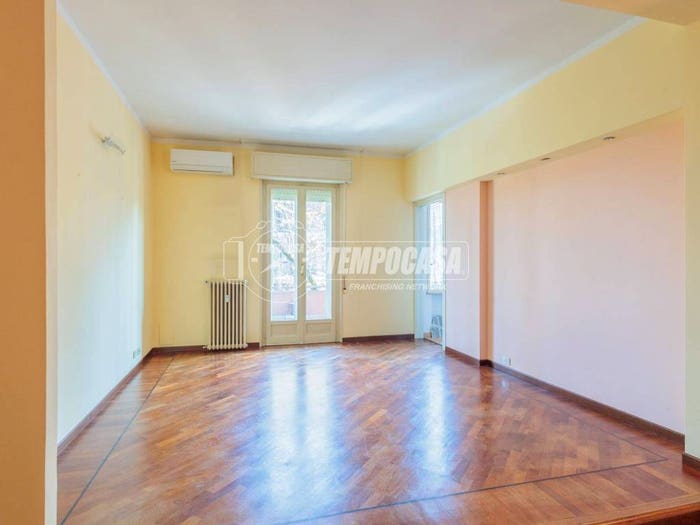 Appartamento quadrilocale in vendita in Via Pomponio Torelli, Stadio Cittadella, Parma