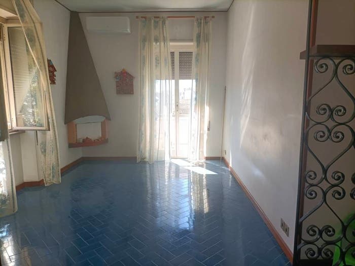 Appartamento trilocale in vendita in Via Trieste, Centro, Nettuno