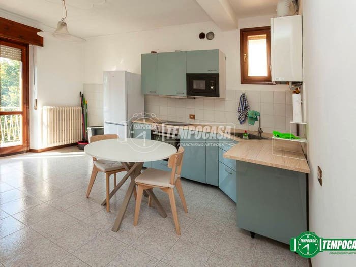 Appartamento trilocale in vendita in Via Costantina, Colognola, Bergamo