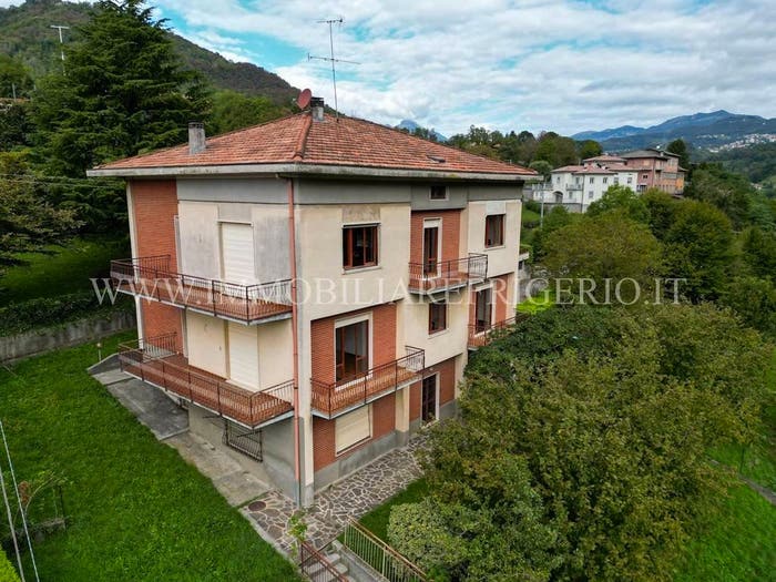 Casa quadrilocale in vendita in Via Cà Cagnisio, Centro, Strozza