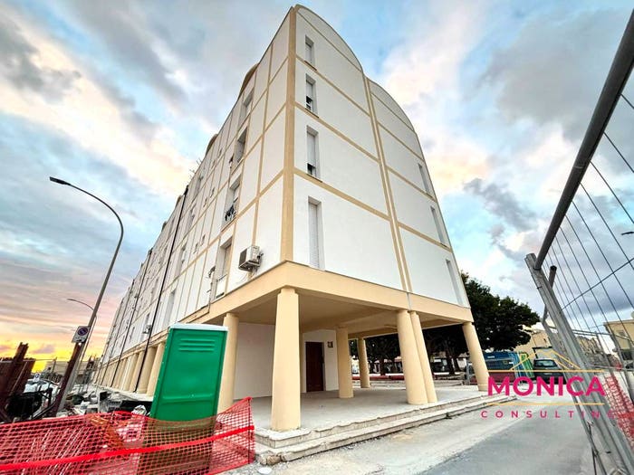 Appartamento trilocale in vendita in Via Bartolomeo Augugliaro, Centro, Trapani