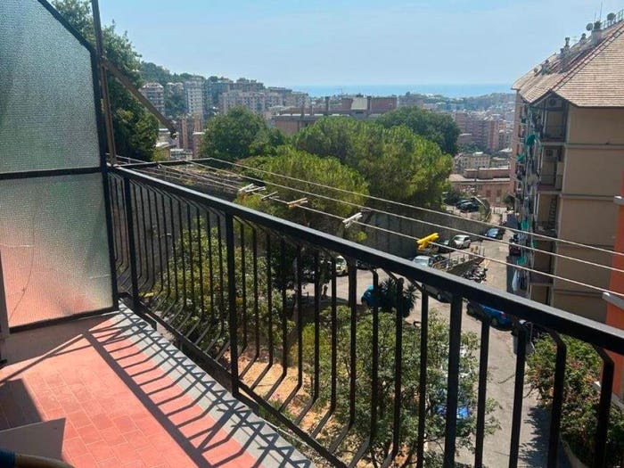 Appartamento quadrilocale in vendita in Via Paolo Magretti, Marassi, Genova