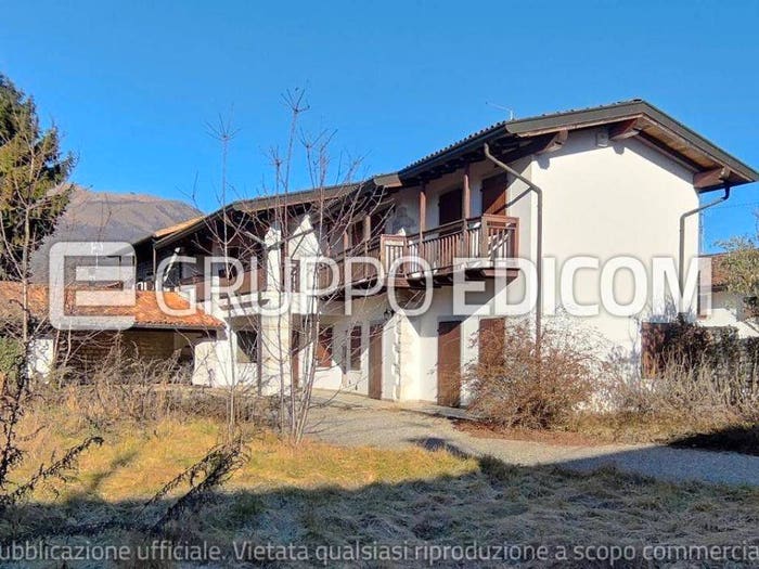 Appartamento con 6 locali in vendita in Via Montello, Aviano Castello, Aviano