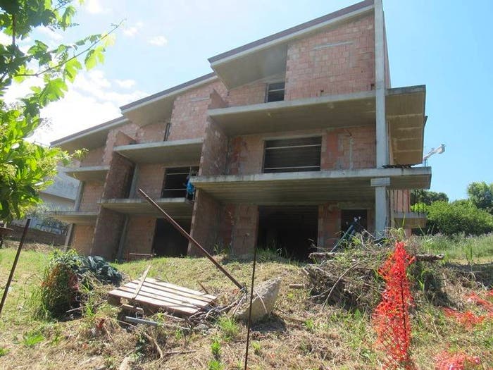 Casa con 6 locali in vendita in Via Moncenisio, Montesilvano Colle, Montesilvano