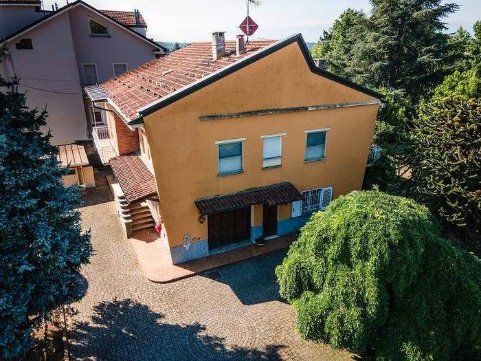 Casa con 6 locali in vendita in Via Savona, Centro, Fossano