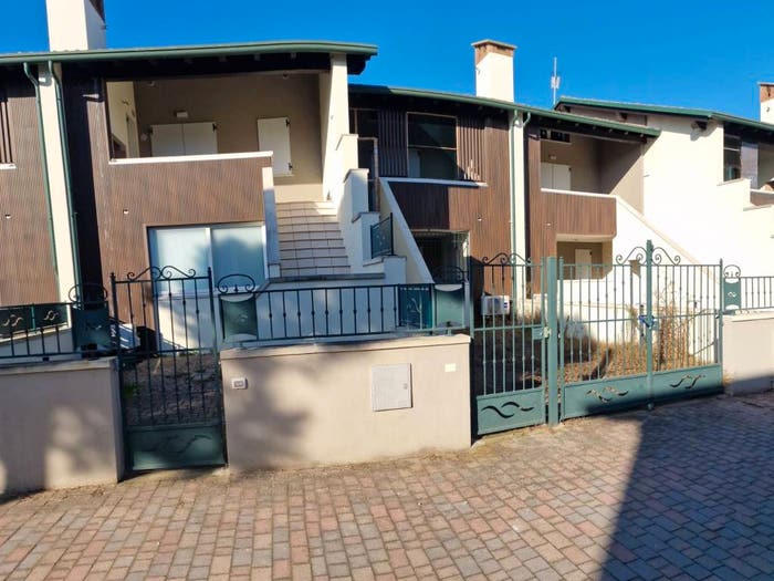 Casa quadrilocale in vendita in Via Boris Giuliano, Lido delle Nazioni, Comacchio