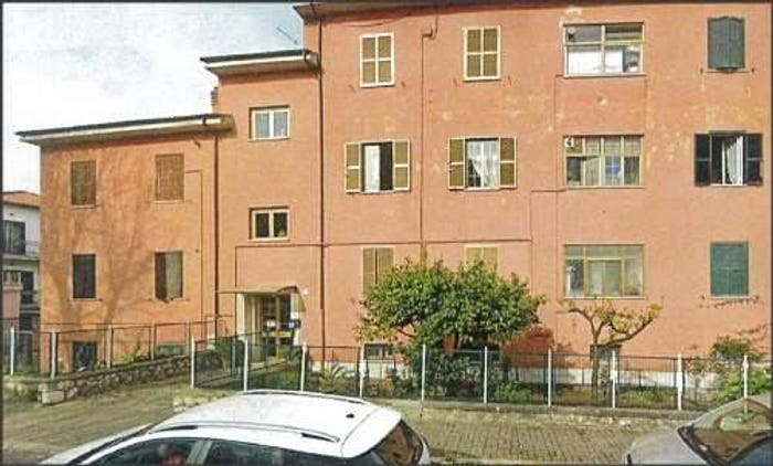 Appartamento con 6 locali in vendita in VIA DEI CAPPUCCINI, Centro, Sezze