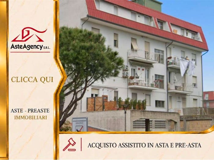 Appartamento con 6 locali in vendita in Via Martiri della Libertà Marina di Montemarciano AN Italia, Marina Di Montemarciano, Montemarciano