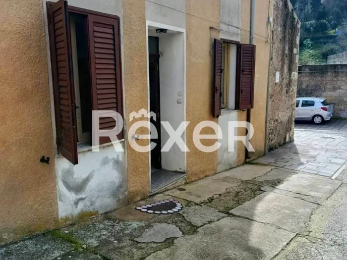 Casa con 5 locali in vendita in Via Magenta, Cheremule