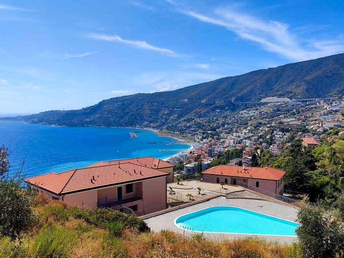 Casa bilocale in vendita in Via degli Anemoni, Ospedaletti