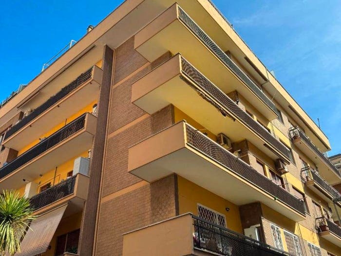 Appartamento trilocale in vendita in Via Salvatore Denti di Piraino, Ostia Levante, Roma