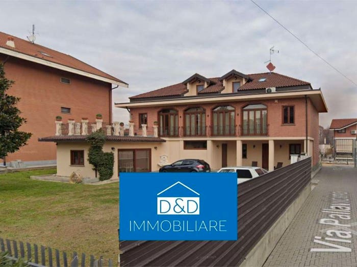Casa con 6 locali in vendita in Via Pallavicino, Nichelino