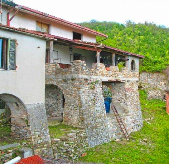 Casa trilocale in vendita in Località Oliveto, Filattiera