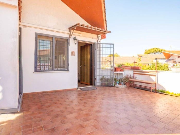 Appartamento trilocale in vendita in Via Dante Travagliati, Centro, Cerveteri