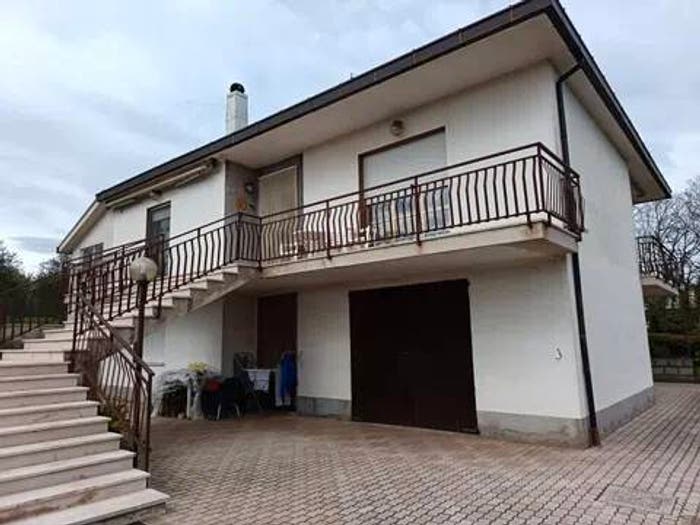 Casa con 6 locali in vendita in Contrada Marcianese, Lanciano