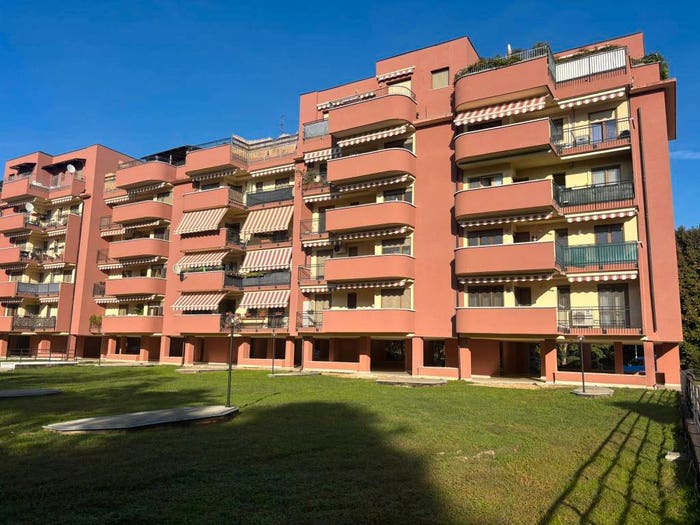 Appartamento trilocale in vendita in Via Lazio, Fizzonasco, Pieve Emanuele