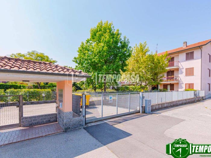 Appartamento trilocale in vendita in Via Maciachini, Campo Coni, Pavia