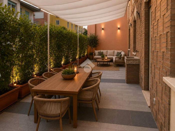 Appartamento trilocale in vendita in Via GBBorghesi, Centro Storico, Parma