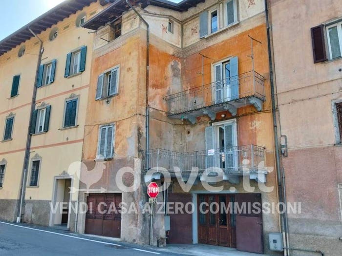 Casa con 6 locali in vendita in Via C Oberti, Centro, Lenna
