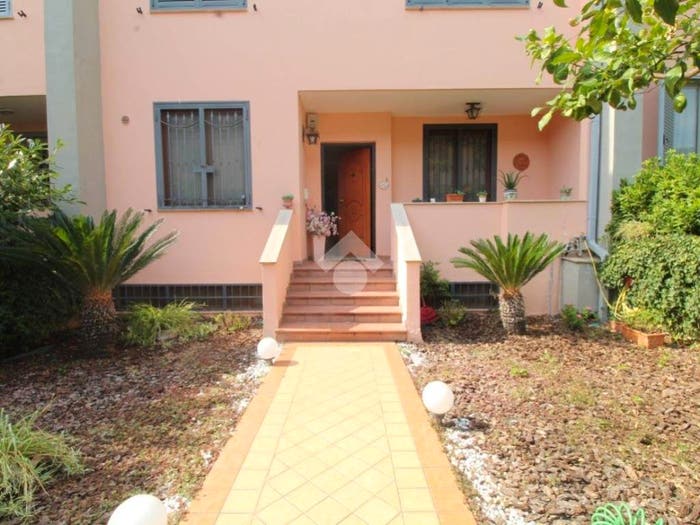 Casa con 6 locali in vendita in Via domenico capitelli, Puccianiello, Caserta