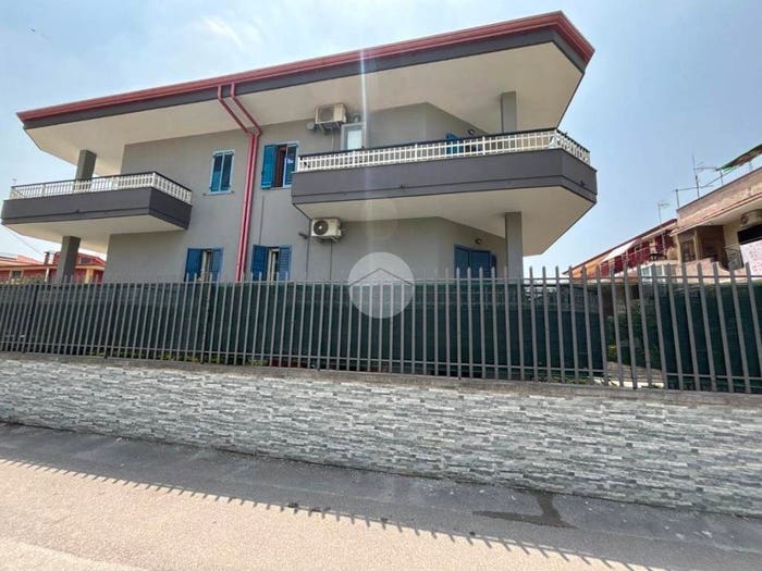 Casa con 5 locali in vendita in Via Marco Minghetti, Centro, Acerra