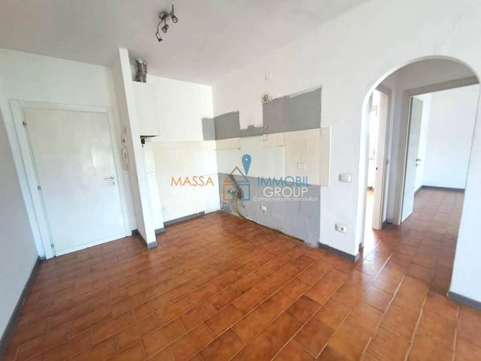 Appartamento trilocale in vendita in Via Pola, Bondano Partaccia, Massa