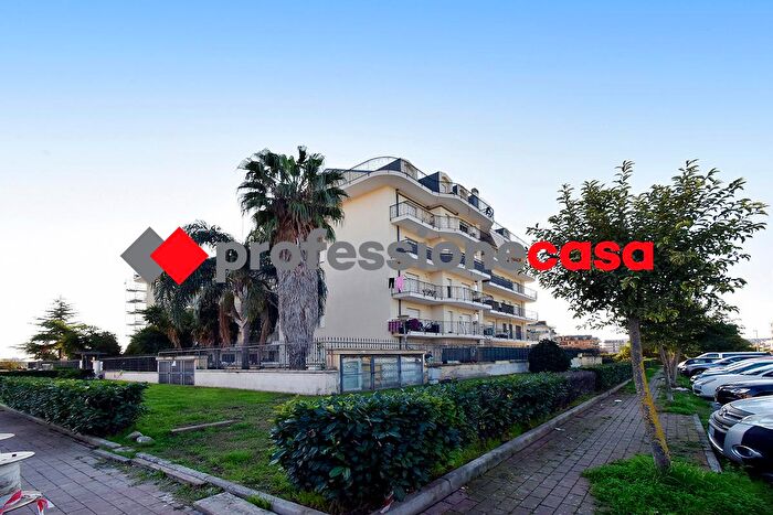 Casa trilocale in vendita in Via Grotta, San Nicola La Strada