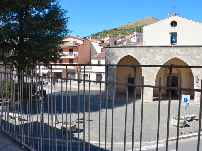 Appartamento con 6 locali in vendita in Corso San Gennaro, Centro, Itri