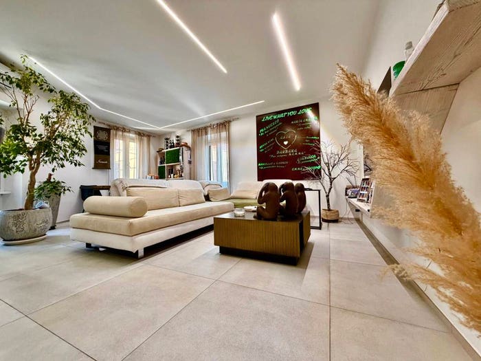 Appartamento trilocale in vendita in Via Sant'Angela Merici, Centro Storico, Desenzano del Garda