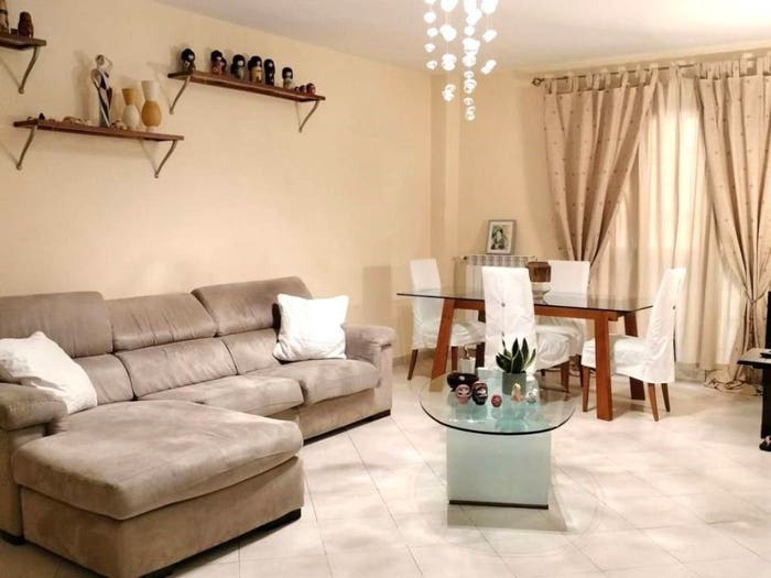 Appartamento con 5 locali in vendita in Via dell'Oro, Rapisardi, Catania