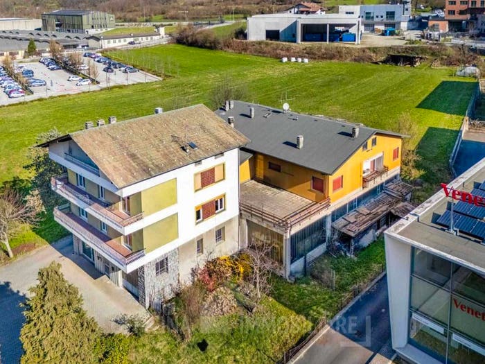 Appartamento con 5 locali in vendita in Via Nazionale Est, Centro, Berbenno di Valtellina