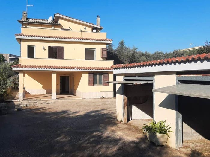 Casa con 6 locali in vendita in Via degli Ulivi, Cecchina, Albano Laziale