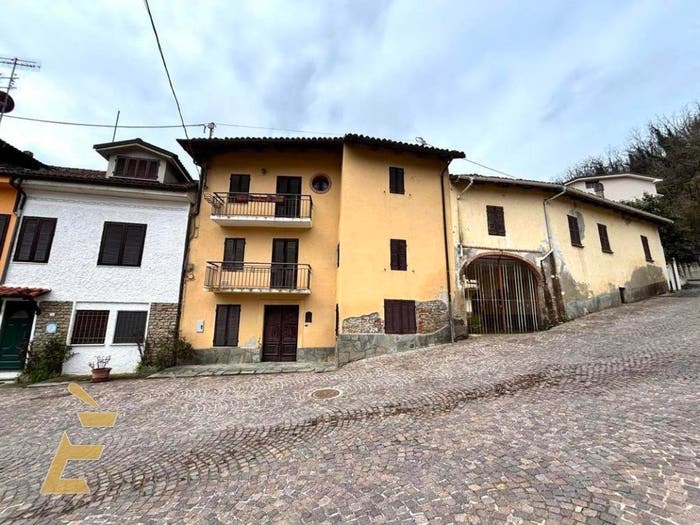 Casa quadrilocale in vendita in VIA MADONNA, Somano