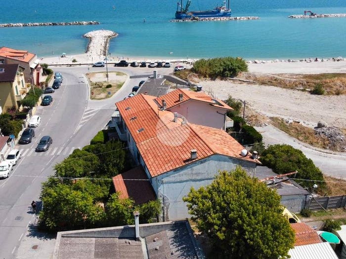 Appartamento quadrilocale in vendita in Via del Bersaglio, Baia Metauro, Fano