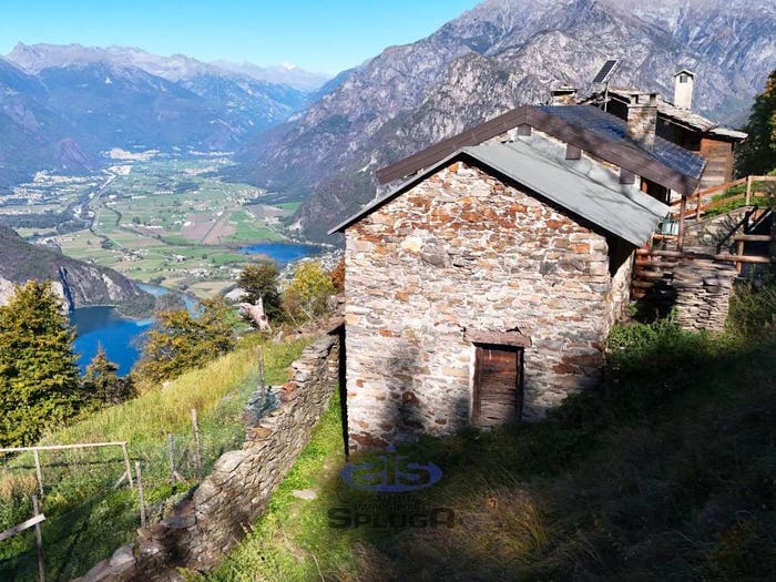 Casa quadrilocale in vendita in Strada Vicinale Pradello, Verceia