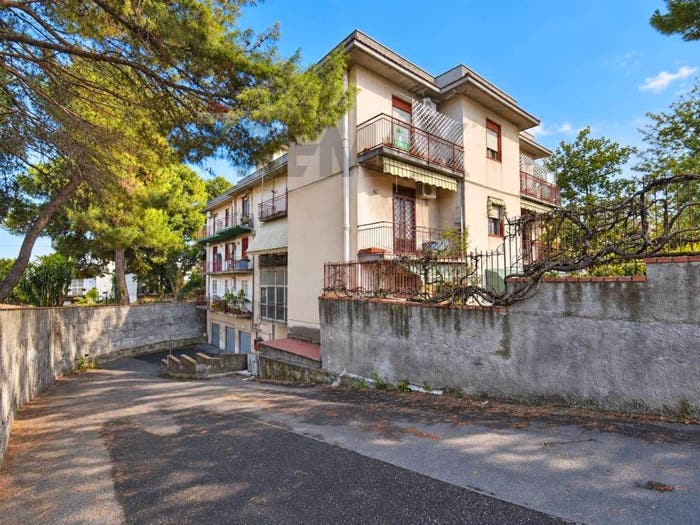 Appartamento con 5 locali in vendita in Via Leonardo Sciascia, Centro, Gravina di Catania