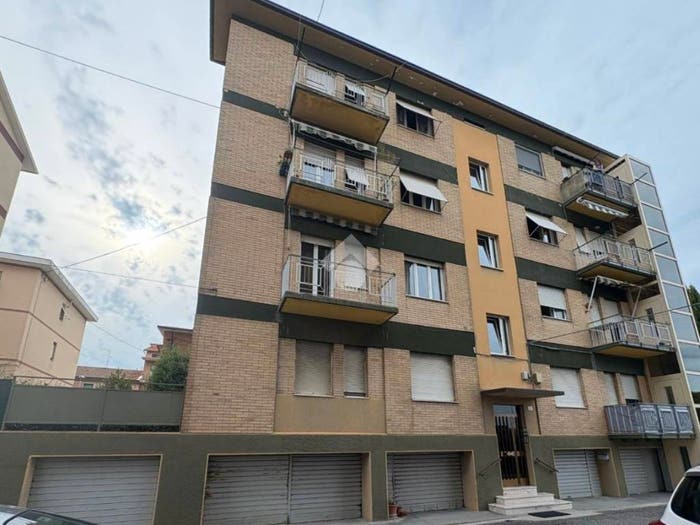 Appartamento trilocale in vendita in Via Bartolo da Sassoferrato, Tavernelle, Ancona