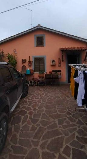 Casa con 6 locali in vendita in Vocabolo Chiorano, Magliano Sabina